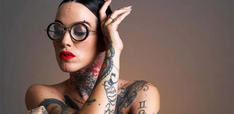 La petite lunette rouge